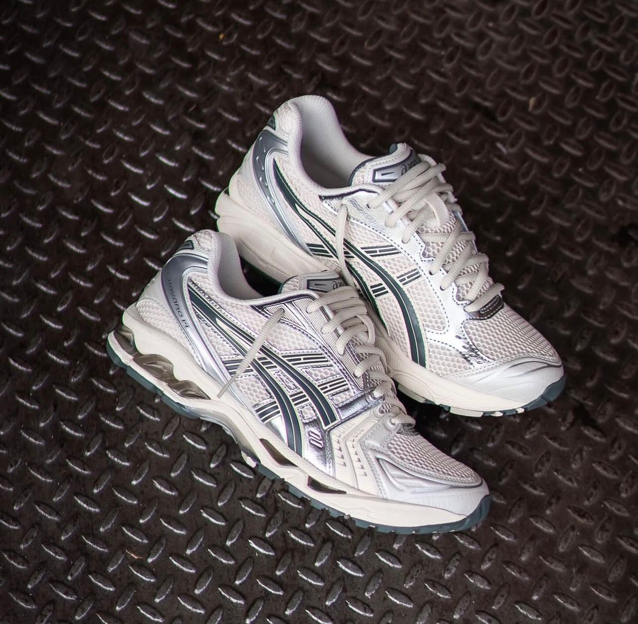 Asics gel kayano 14
