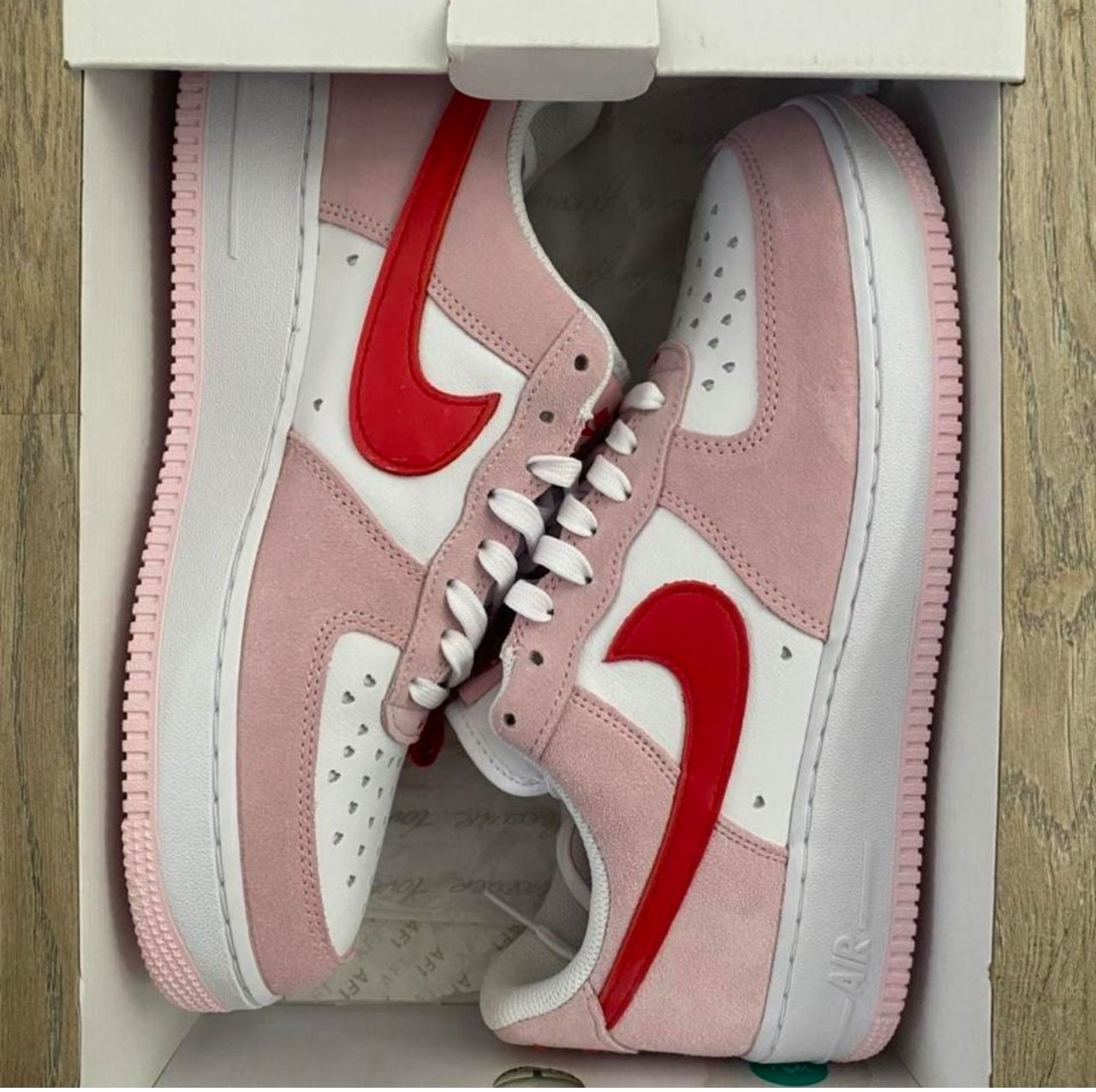 Nike air force love