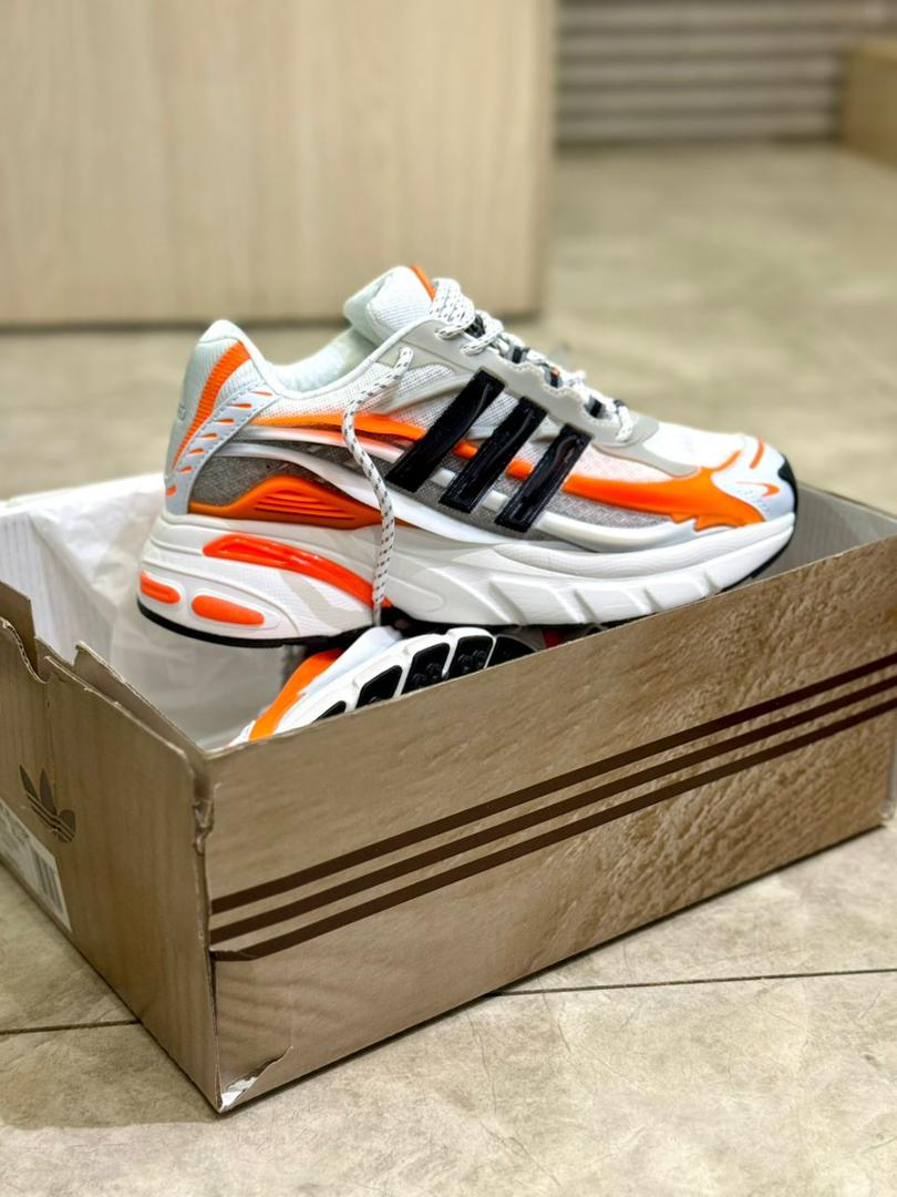 Adidas X pharell willams Jellyfish