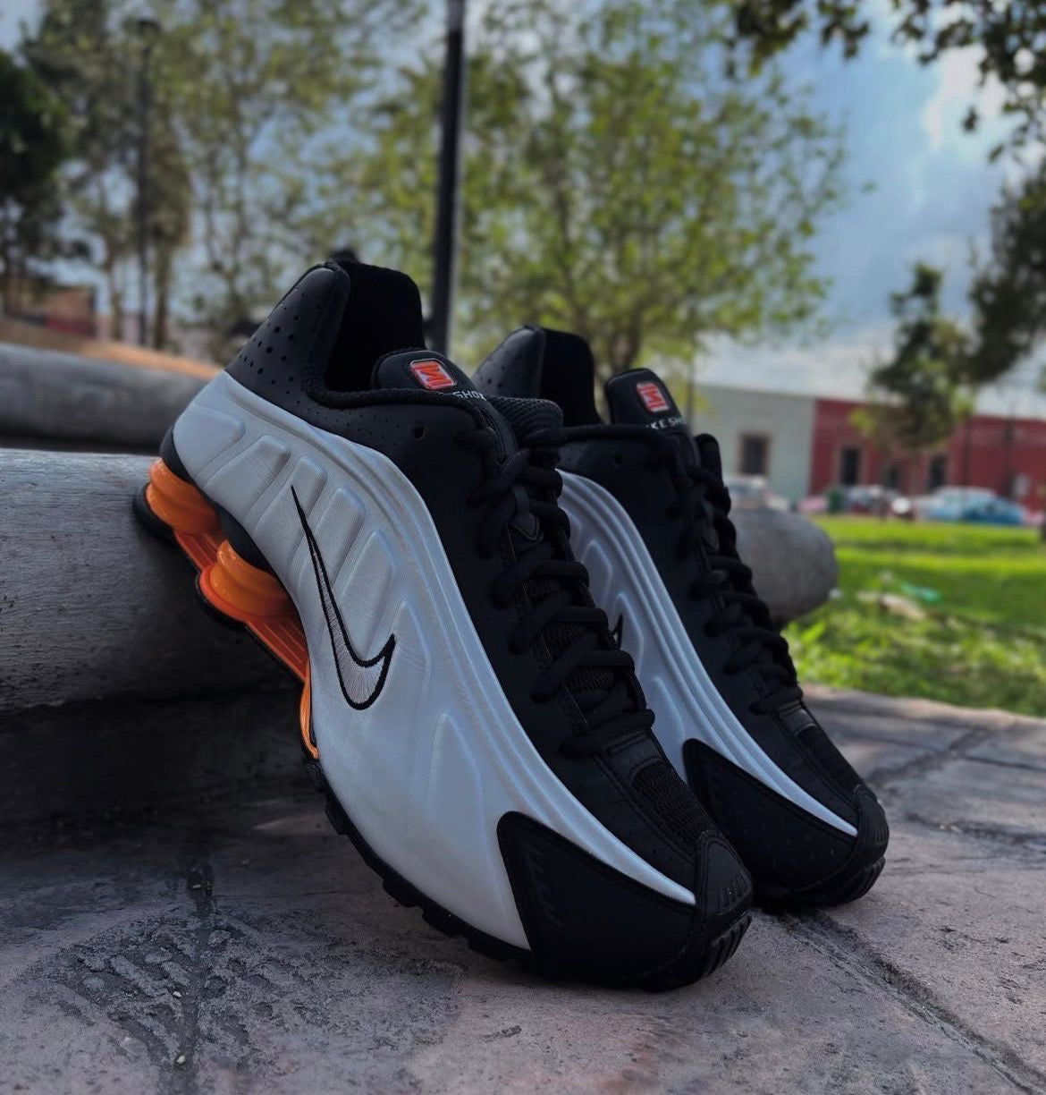 Nike shox r4