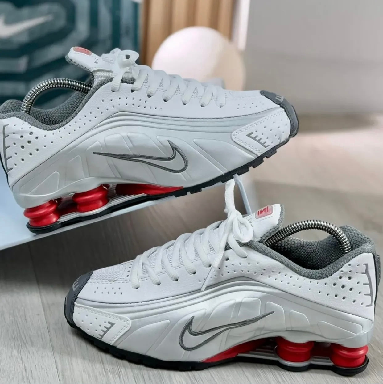 Nike shox r4