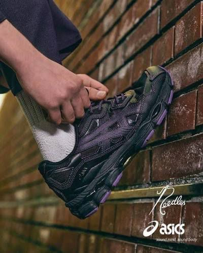 baskets ASICS Gel Needles Black Purple