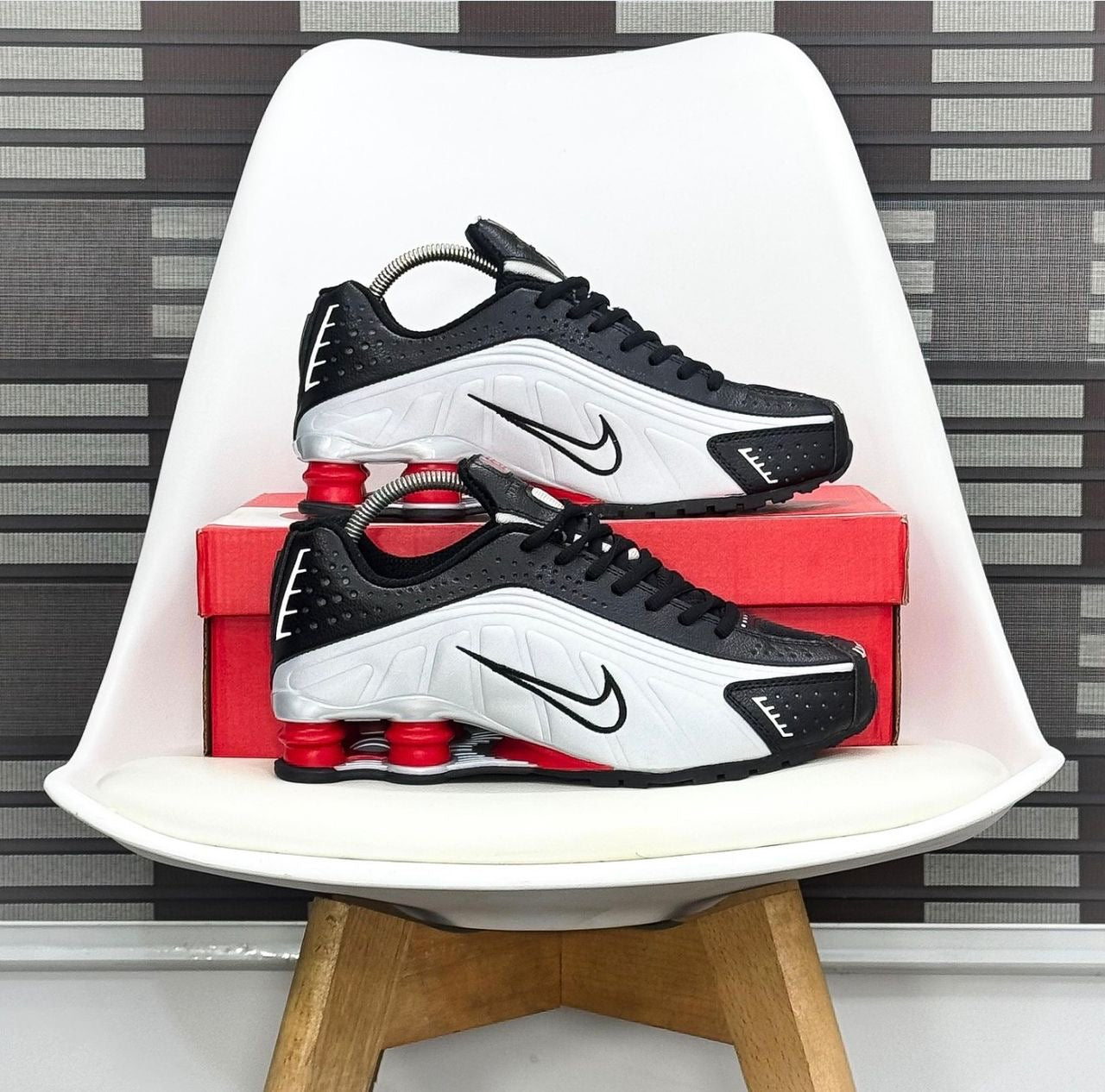 Nike shox r4