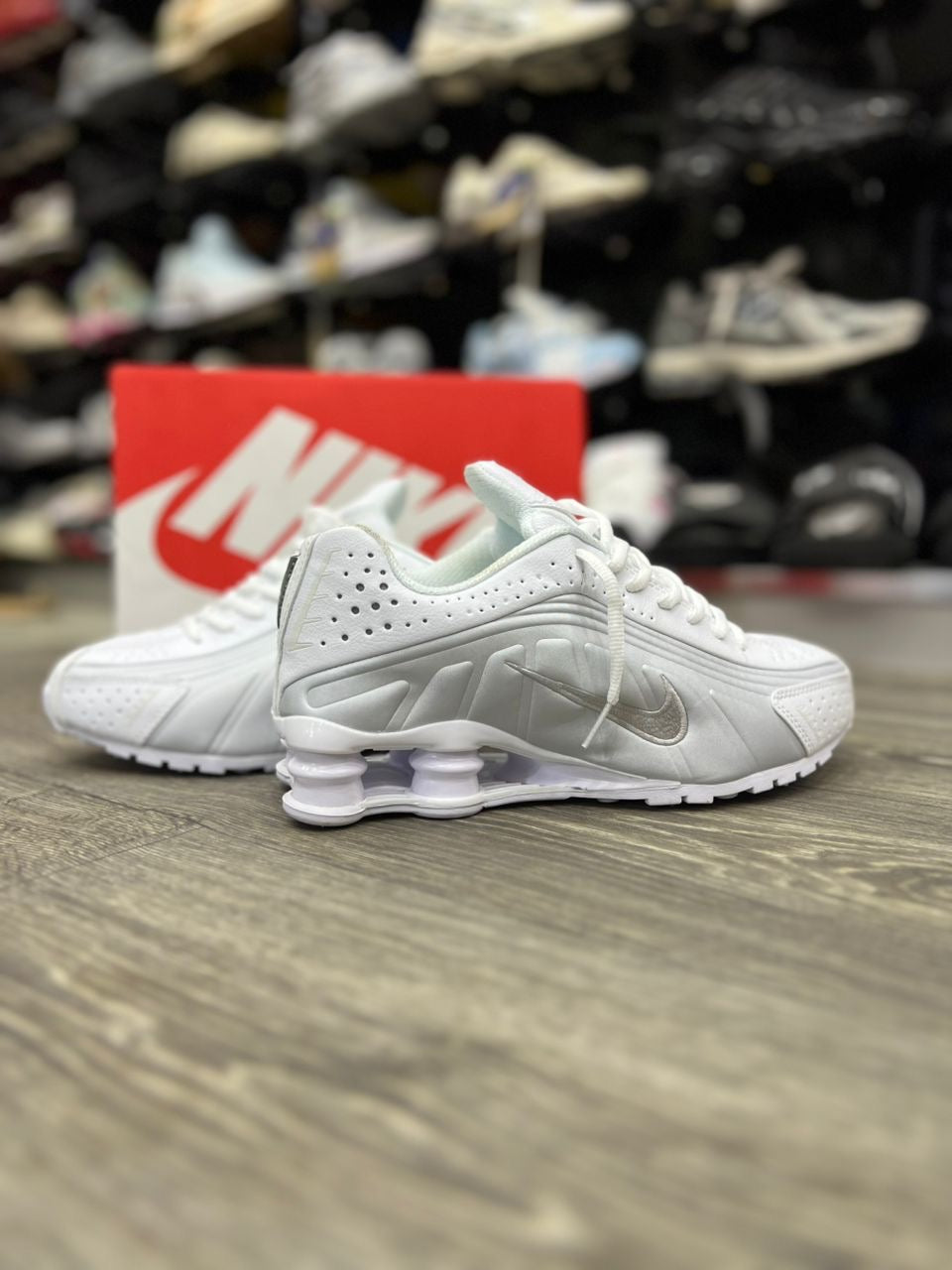 Nike shox r4