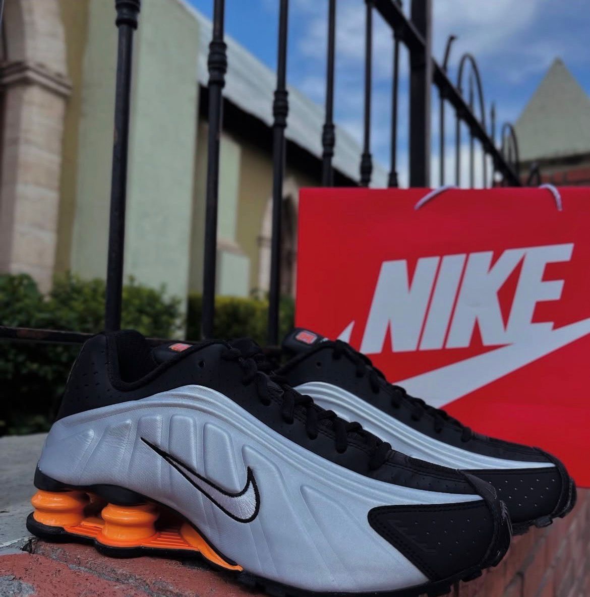 Nike shox r4