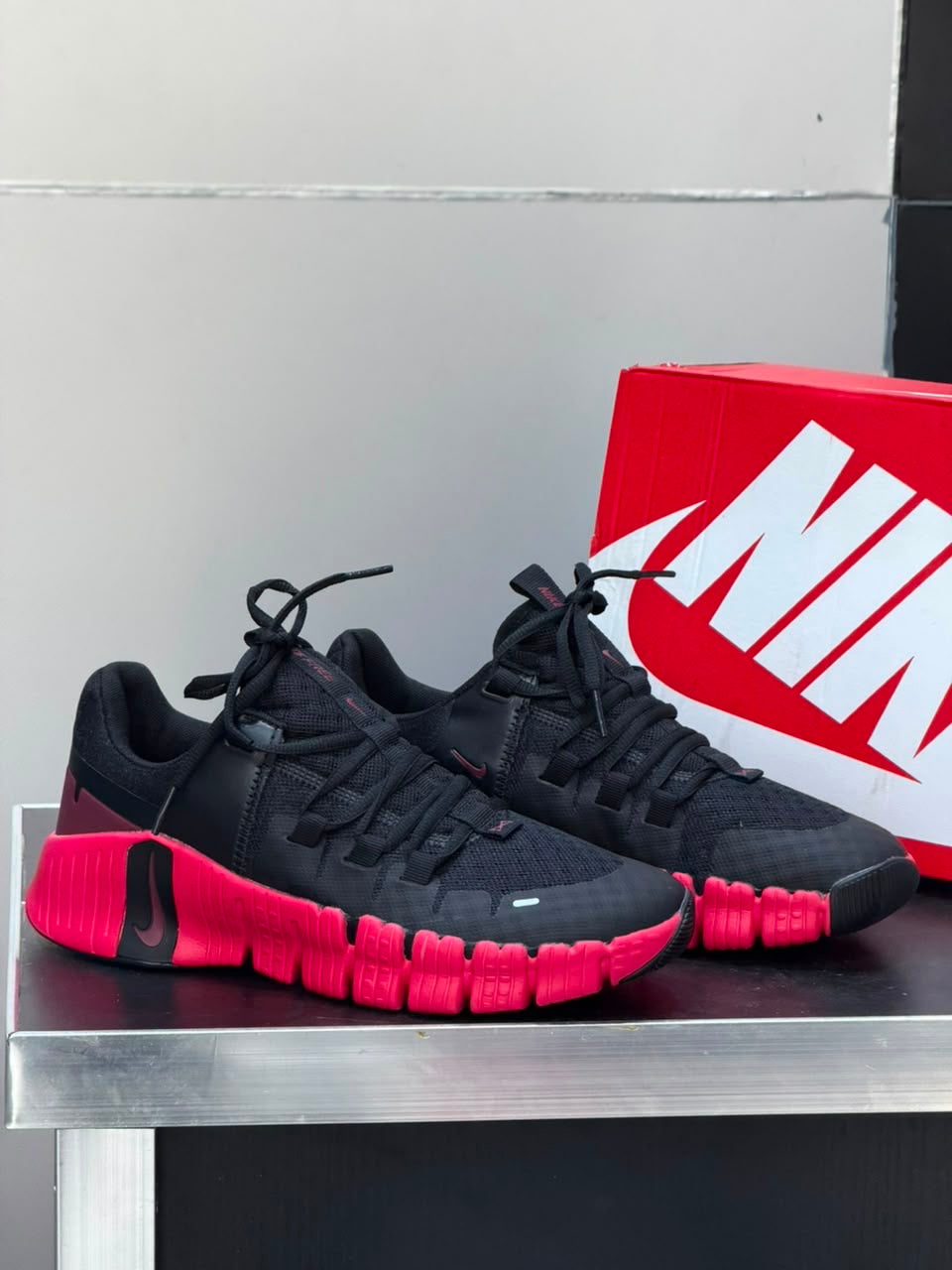 Nike frère 6