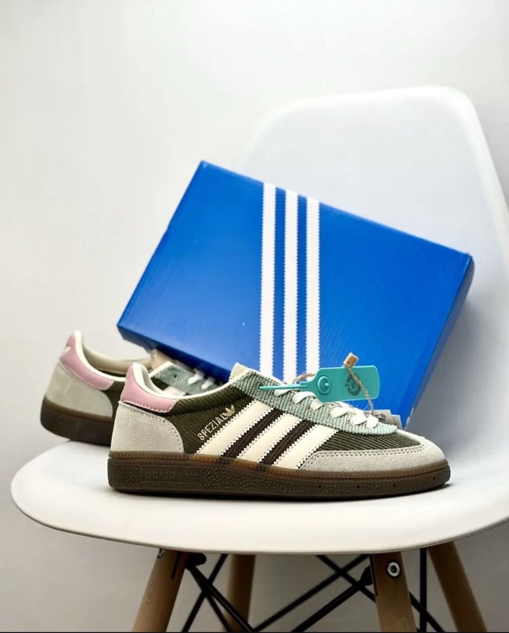 Adidas spézial
