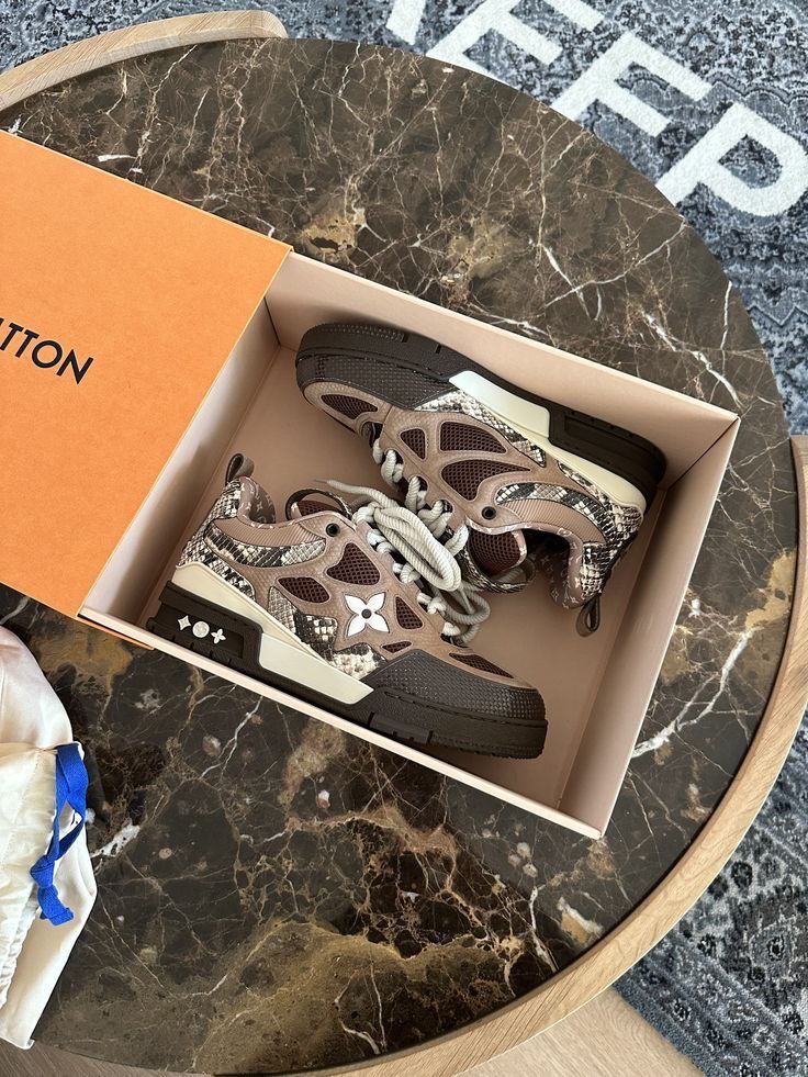 Louis Vuitton s4