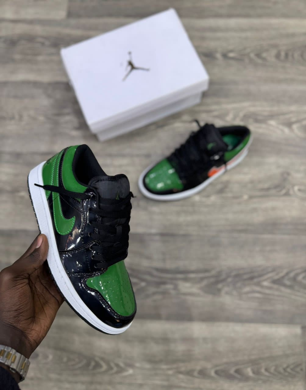 Jordan one low