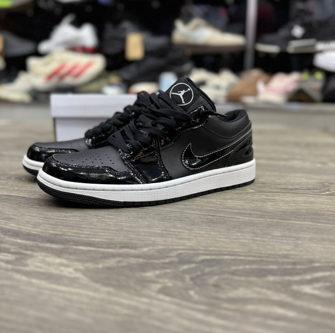 Jordan one low