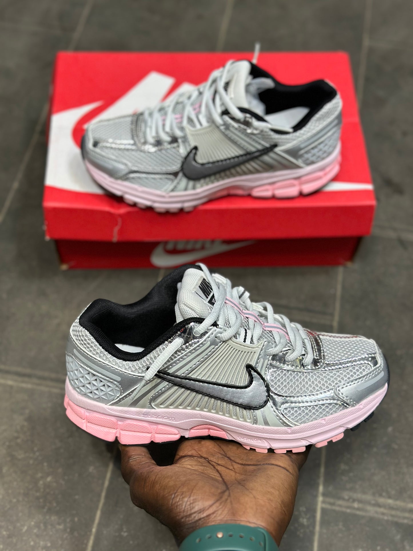 Nike VOMERO
