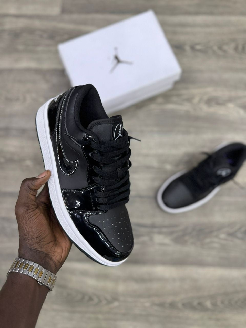 Jordan one low